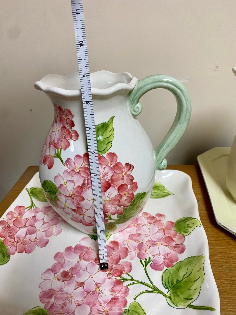 Hydrangea Pitcher & Tray - Picture 7 of 8